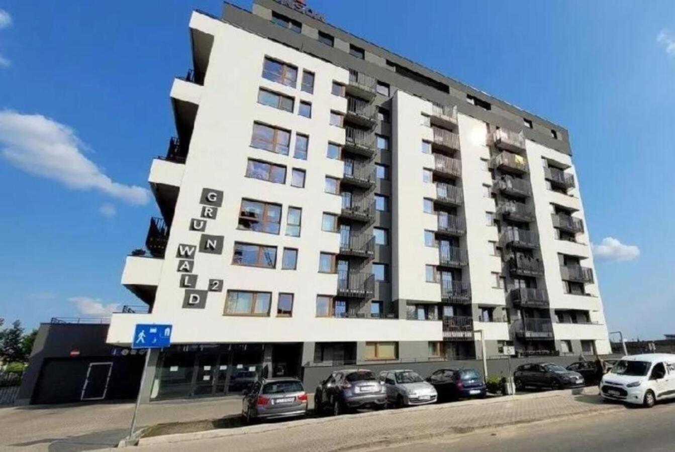 Gold Apart - Podziemny Garaz Blisko Stadionu I Lotniska - Wygoda, Styl I Komfort Poznan Exterior foto
